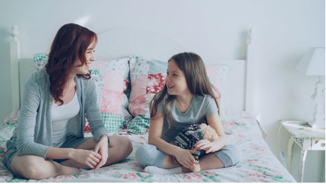 mum and daughter chat