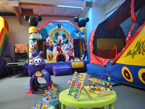 Laguna's awesome party palace indoor play for kids in Laguna with inflatable and birthday party ideas Laguna