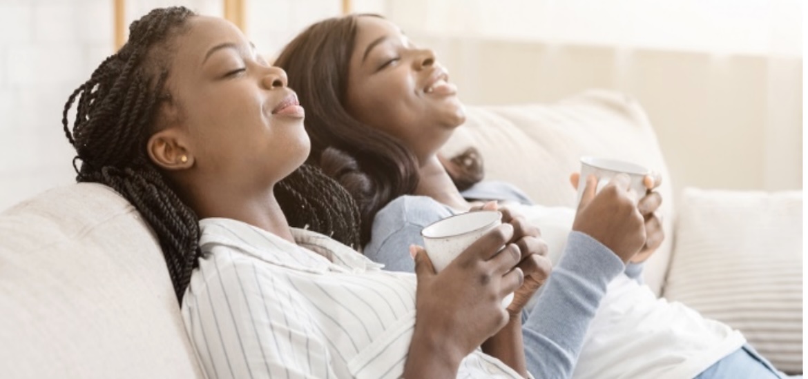 2 women relax