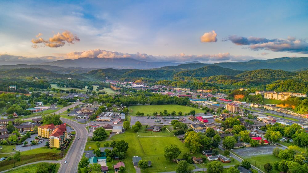 Scenic view of Pigeon Forge with mountains in the background