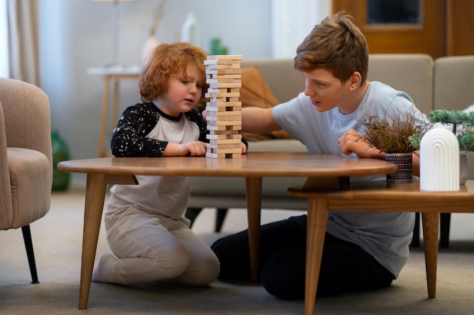 kids play jenga