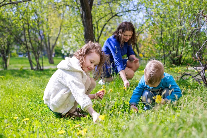 spring family outdoor fun