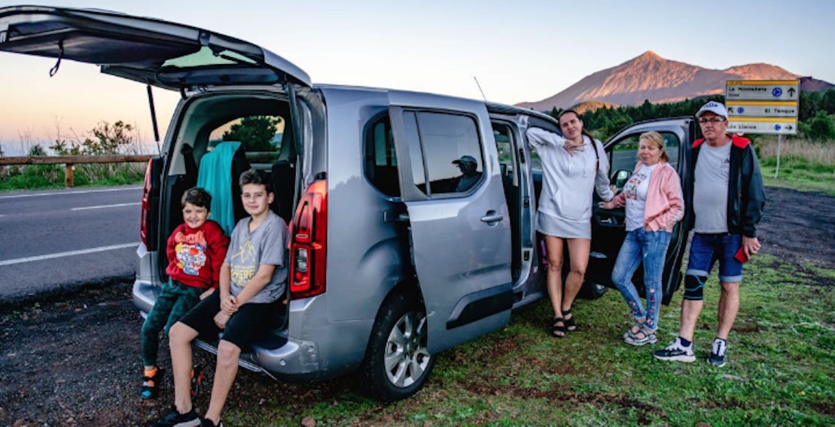 Family car journey