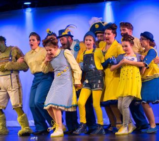 Play at Cavod Theatre