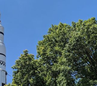 US Space and Rocket Center exterior Photo by Kae Anderson on Unsplash