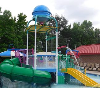 Splash zone water park