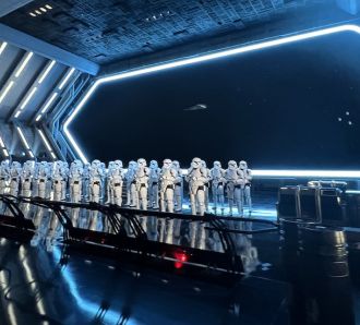star wars galaxy's edge walt disney world disney stormtroopers