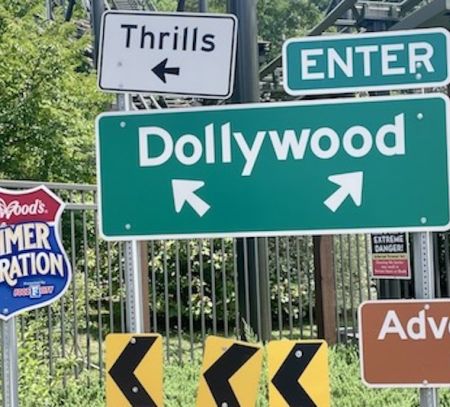 Dollywood sign