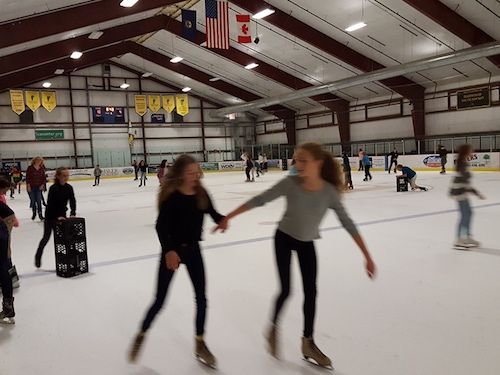 ice center of washington west is a great family day out in Vermont for kids!