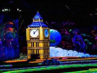 Glo mini golf