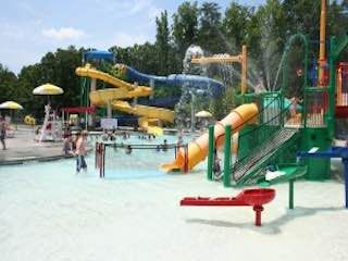 Discovery island splash park