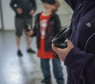 VR