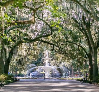 savannah forsyth park foutain historic georgia family days out