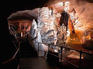 Blanchard springs caverns