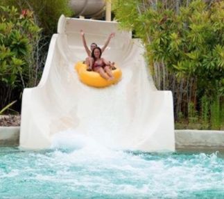six flags hurricane harbor los angeles