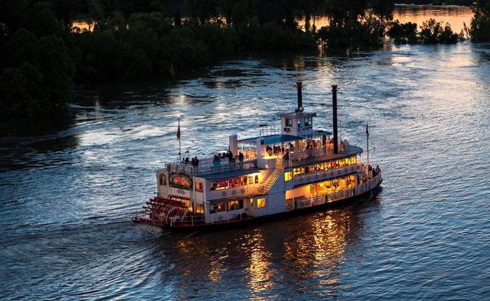 memphis riverboats on the mississippi river