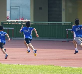 Kids running