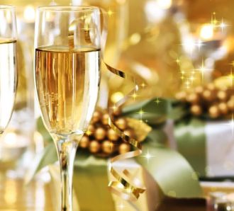 new year resolution champagne glasses family tradition family days out blog