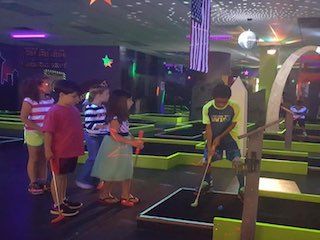 Planet putt