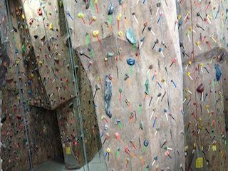 Rock spot climbing Lincoln