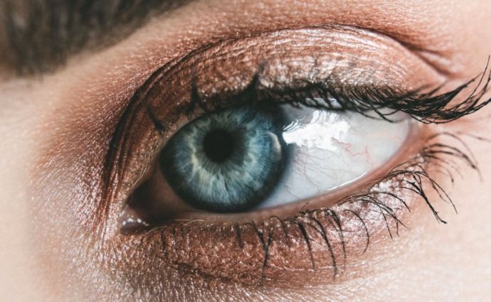 close up of an eye