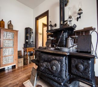 rensselaer Russell house museum waterloo grout museums iowa