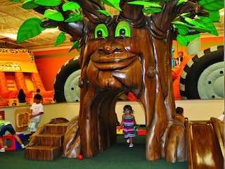 Little javas family fun center