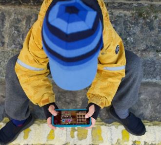 kids navigating screen time child on phone
