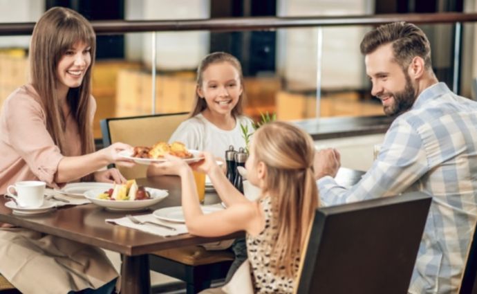 family dining out