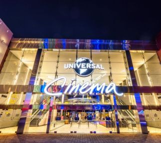 universal-cinema-outsde