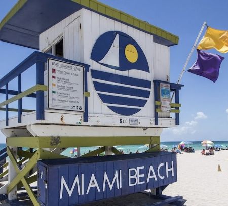 Visit 12th Street Beach