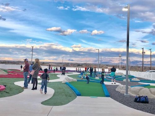 serendipity fun center in New Mexico has mini golf for kids