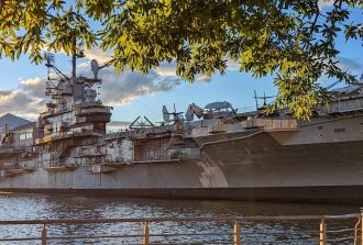 Exterior The Intrepid Sea, Air & Space Museum