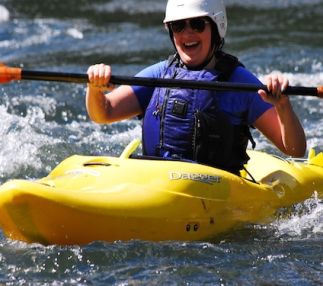 sundance kayak school on the Rogue River outdoor kayaking Oregon for families and kids